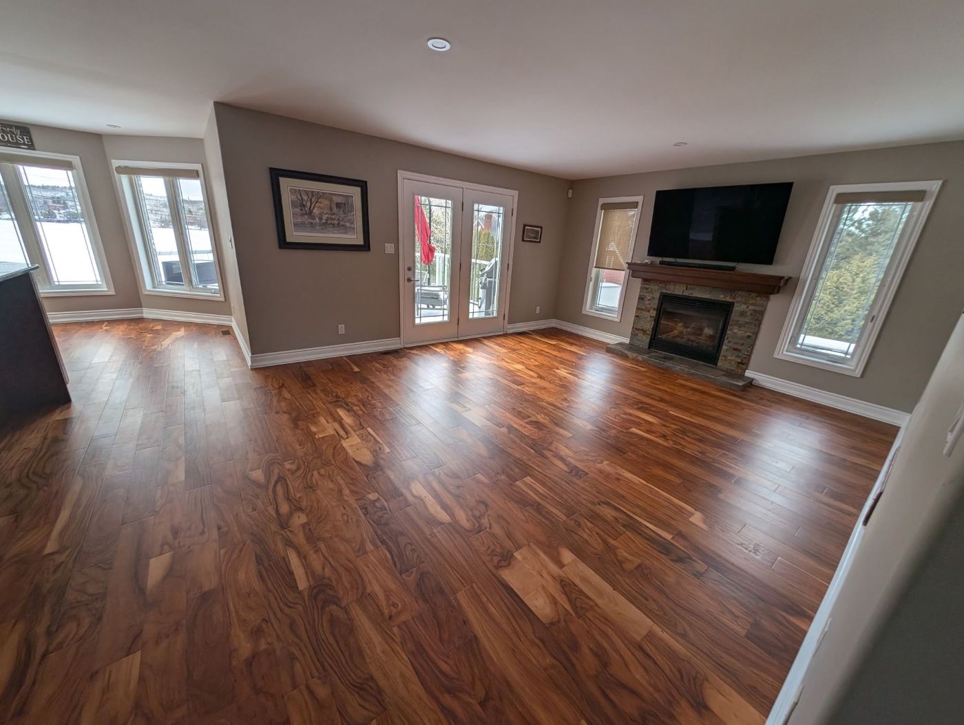 Solid Hardwood 18mm - Tan